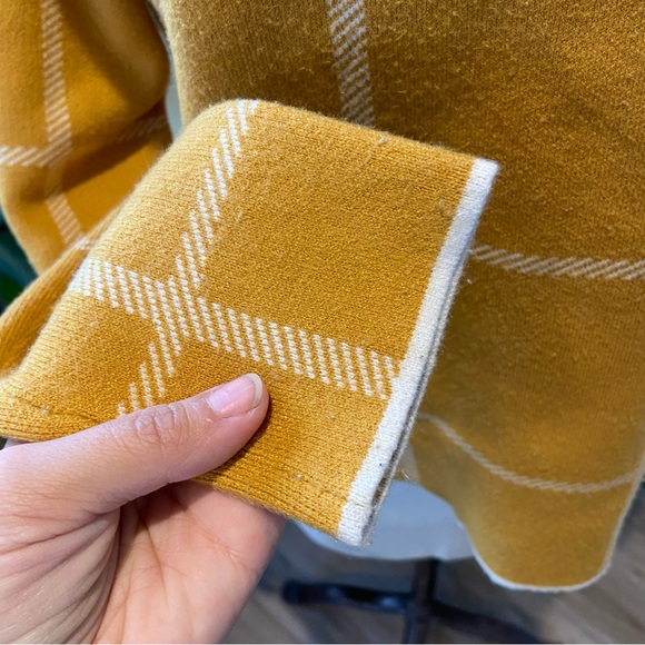 Max Studio | Mustard Yellow Mock Turtle Neck Sweater with Cream Accents | Small - Picture 4 of 13